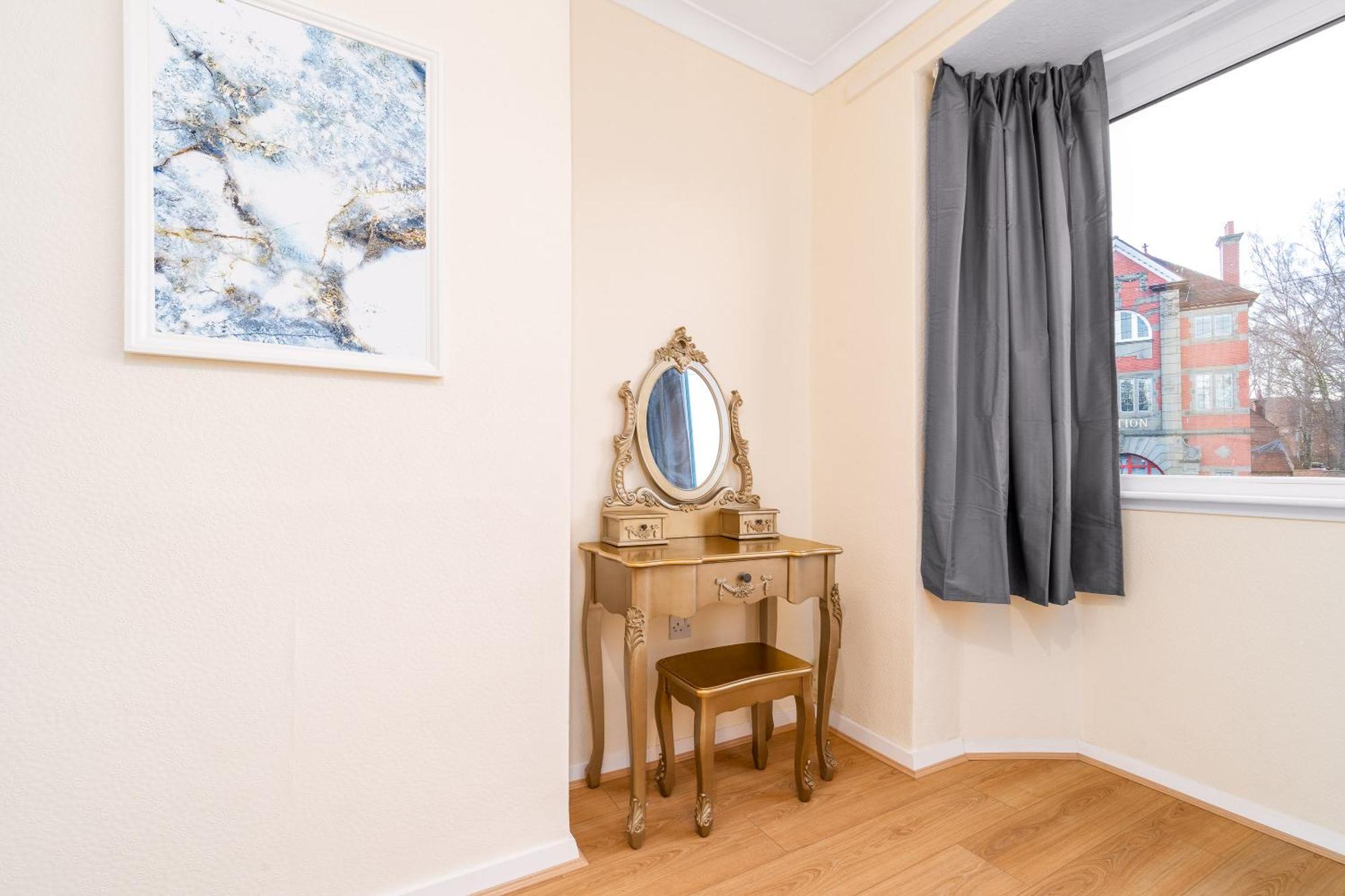 Luxury 3 Bedroom House - Harborne - Parking - Garden - Wifi & Netflix 122G Μπέρμιγχαμ Εξωτερικό φωτογραφία